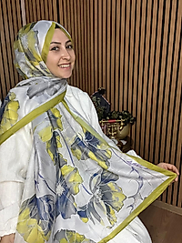 İpekseli Çiçek Desen Şal